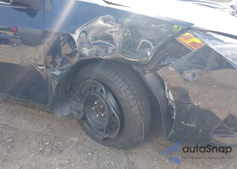 2017 Toyota Corolla Le z USA, uszkodzony, nr VIN 2T1BURHE8HC853510